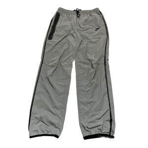 Nike Tech Woven Reflective Silver Flash Pants in Silver